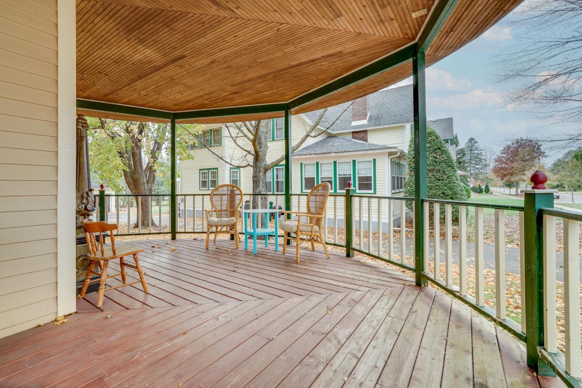 Eau Claire Retreat Close To Chippewa Riverfront! المظهر الخارجي الصورة